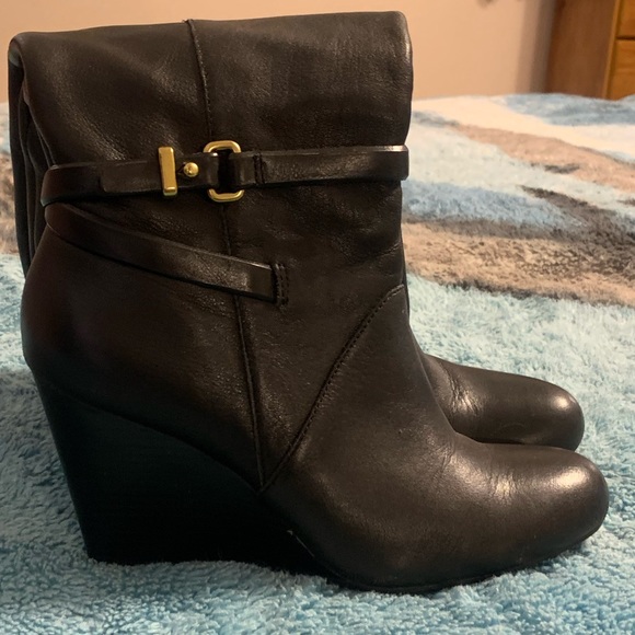 Coach Boots - Picture 2 of 4